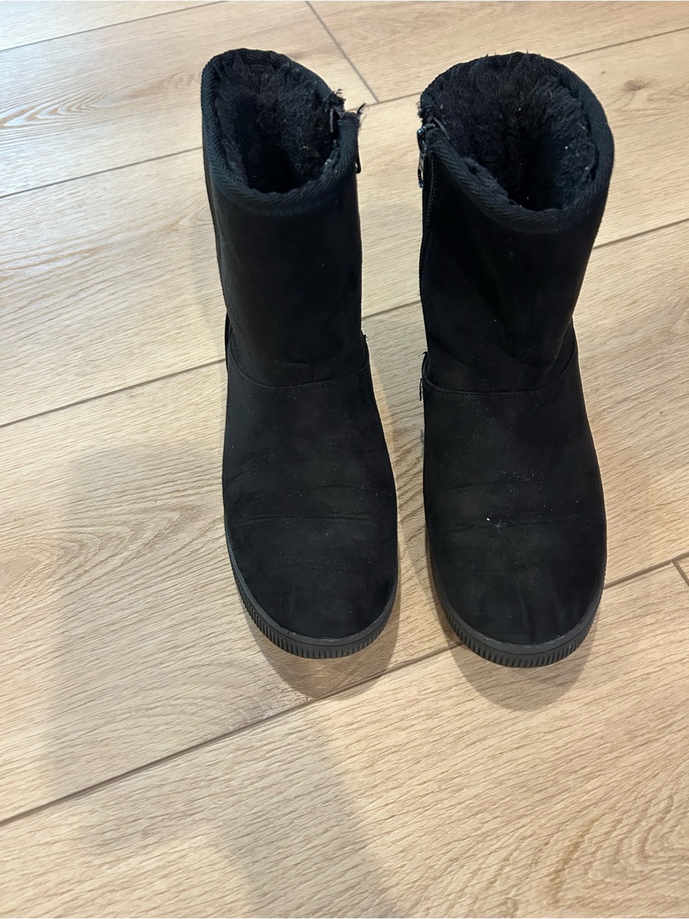 Cat & Jack Black Faux-Fur Lined Kids Winter Boots